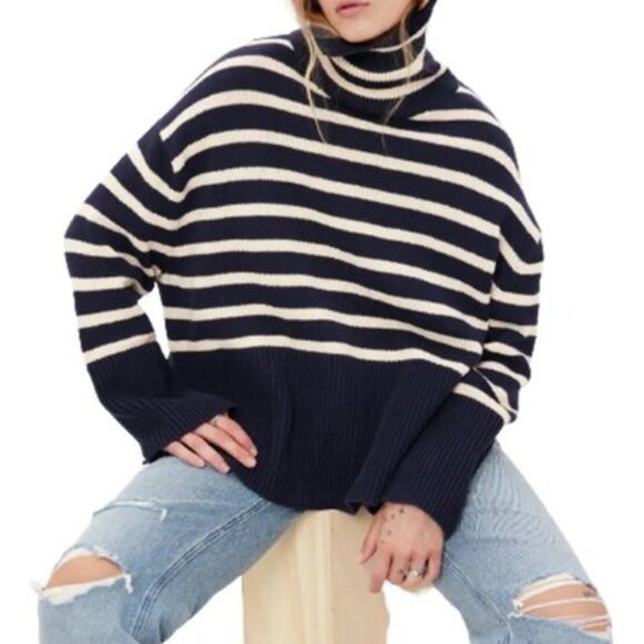 Gap Pullover Striped Navy and White Turtleneck Sweater Size Medium Nautical - Picture 1 of 10
